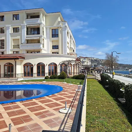 Maraya 3 Carpe Diem Complex , , Free Parking バルチク